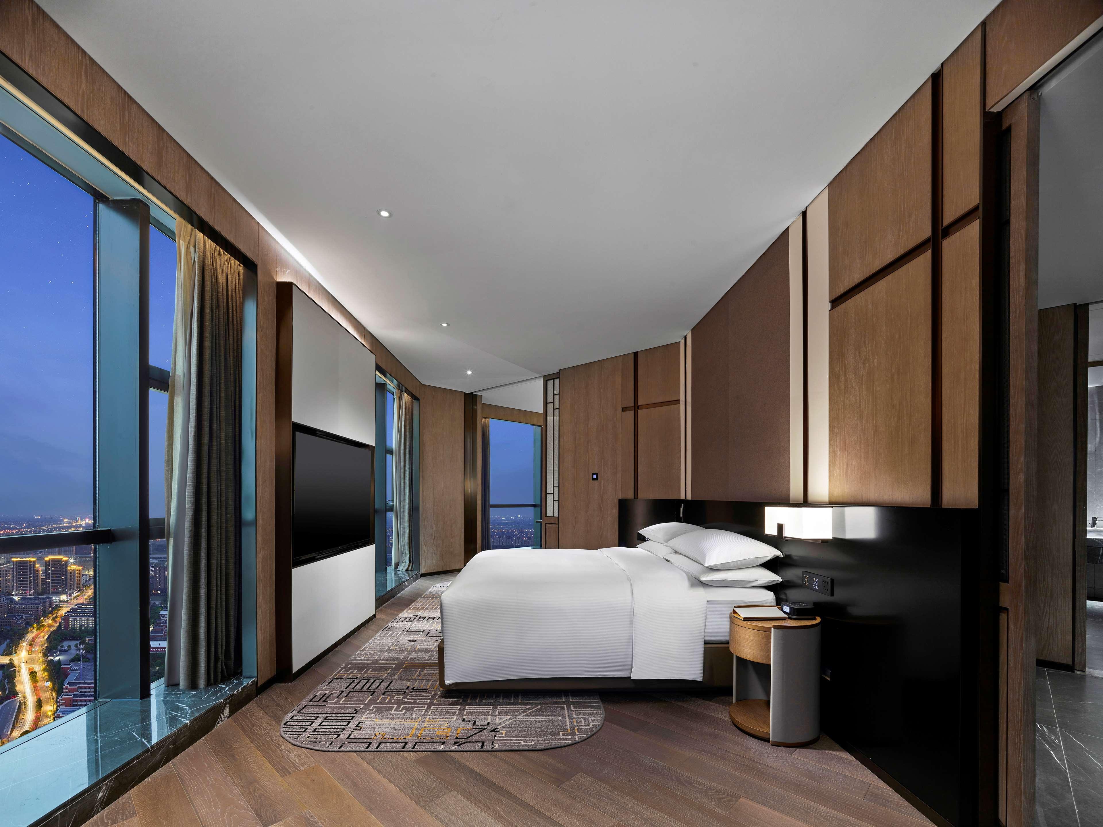 Hilton Jiaxing Hotell Eksteriør bilde